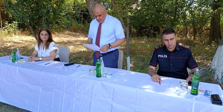 19.08.2026-cı il tarixdə Hüseynxanlı kəndində növbəti səyyar qəbul keçirilib